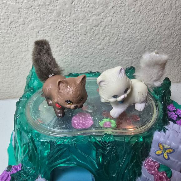 Vintage Kenner Littlest Pet Shop Sparkling Pond Water Garden Kitties 1995 WORKS - Picture 3 of 11